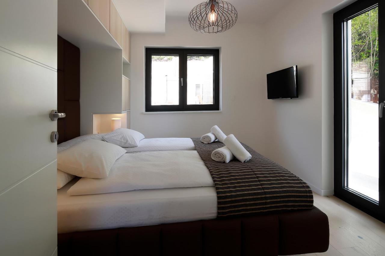 Modena Maris-Heated Pool-Grill-Relax-Jacuzzi Apartments Ичичи Экстерьер фото