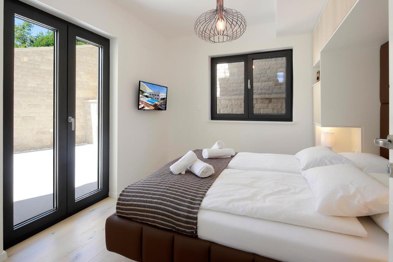 Modena Maris-Heated Pool-Grill-Relax-Jacuzzi Apartments Ичичи Экстерьер фото