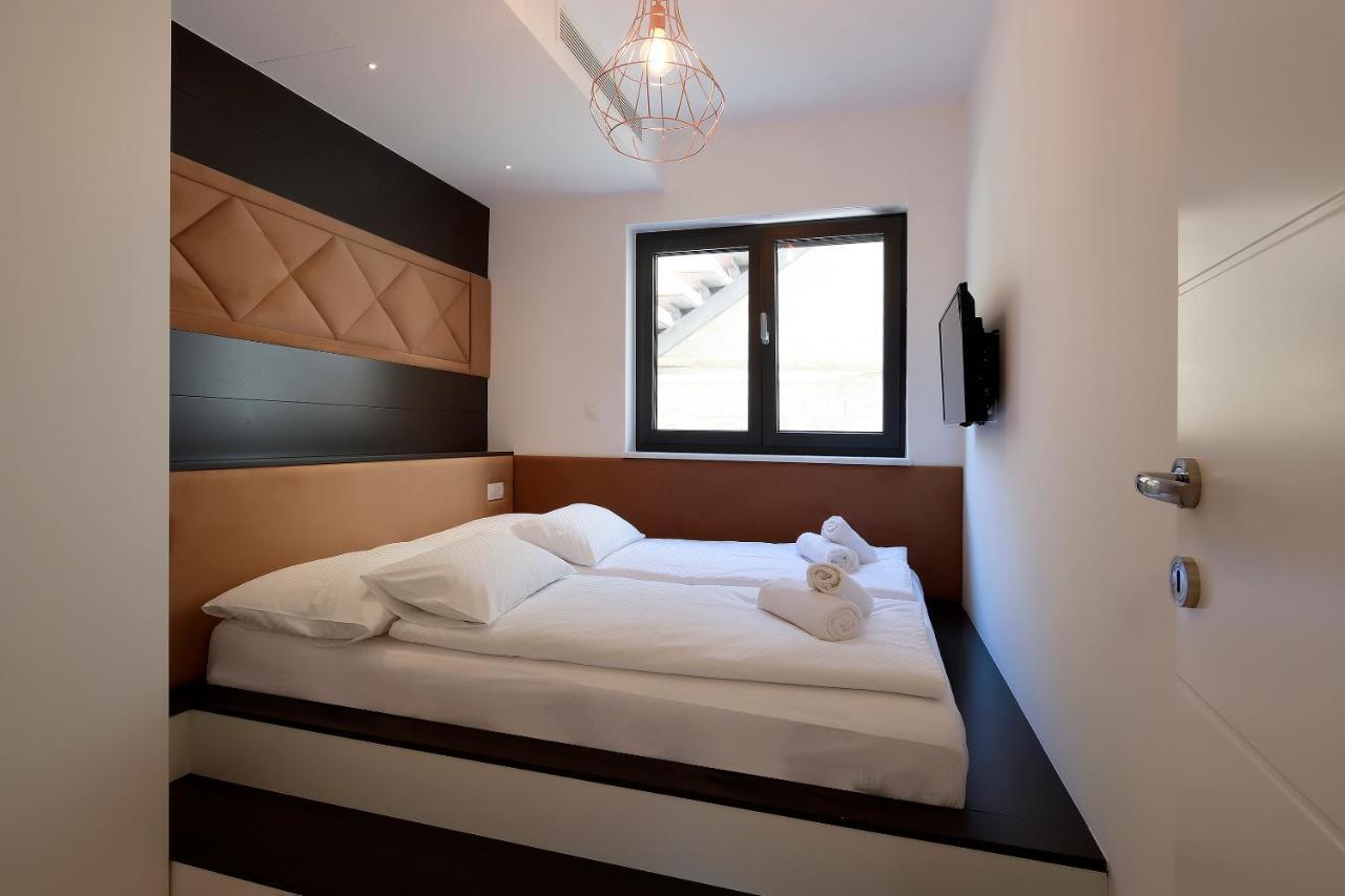 Modena Maris-Heated Pool-Grill-Relax-Jacuzzi Apartments Ичичи Экстерьер фото
